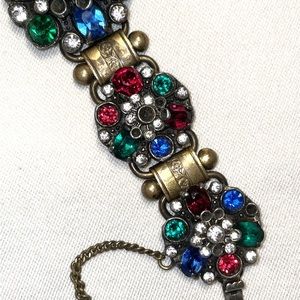 Gorgeous vintage costume jewelry bracelet